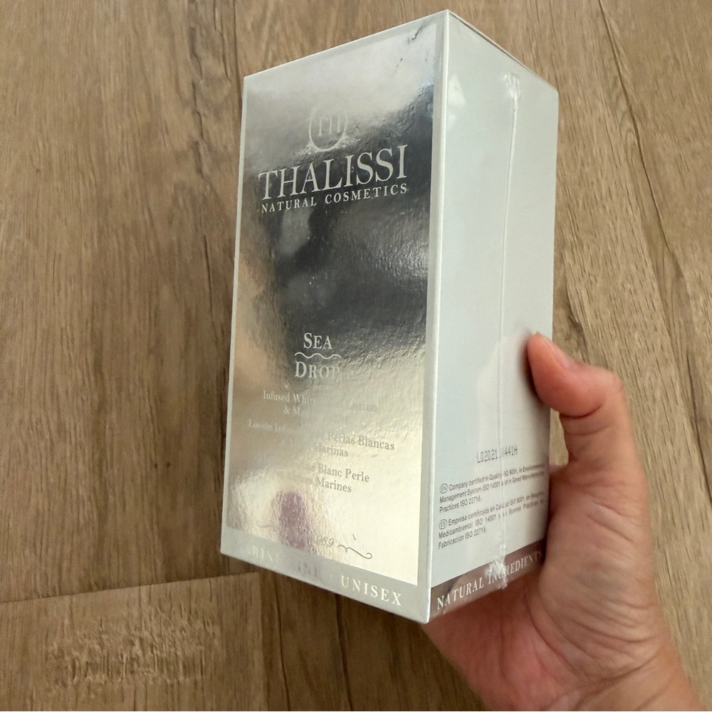NIB SEALED THALISSI SEA DROP INFUSED WHITE PEARL LOTION & MARINE ALGAE FREE